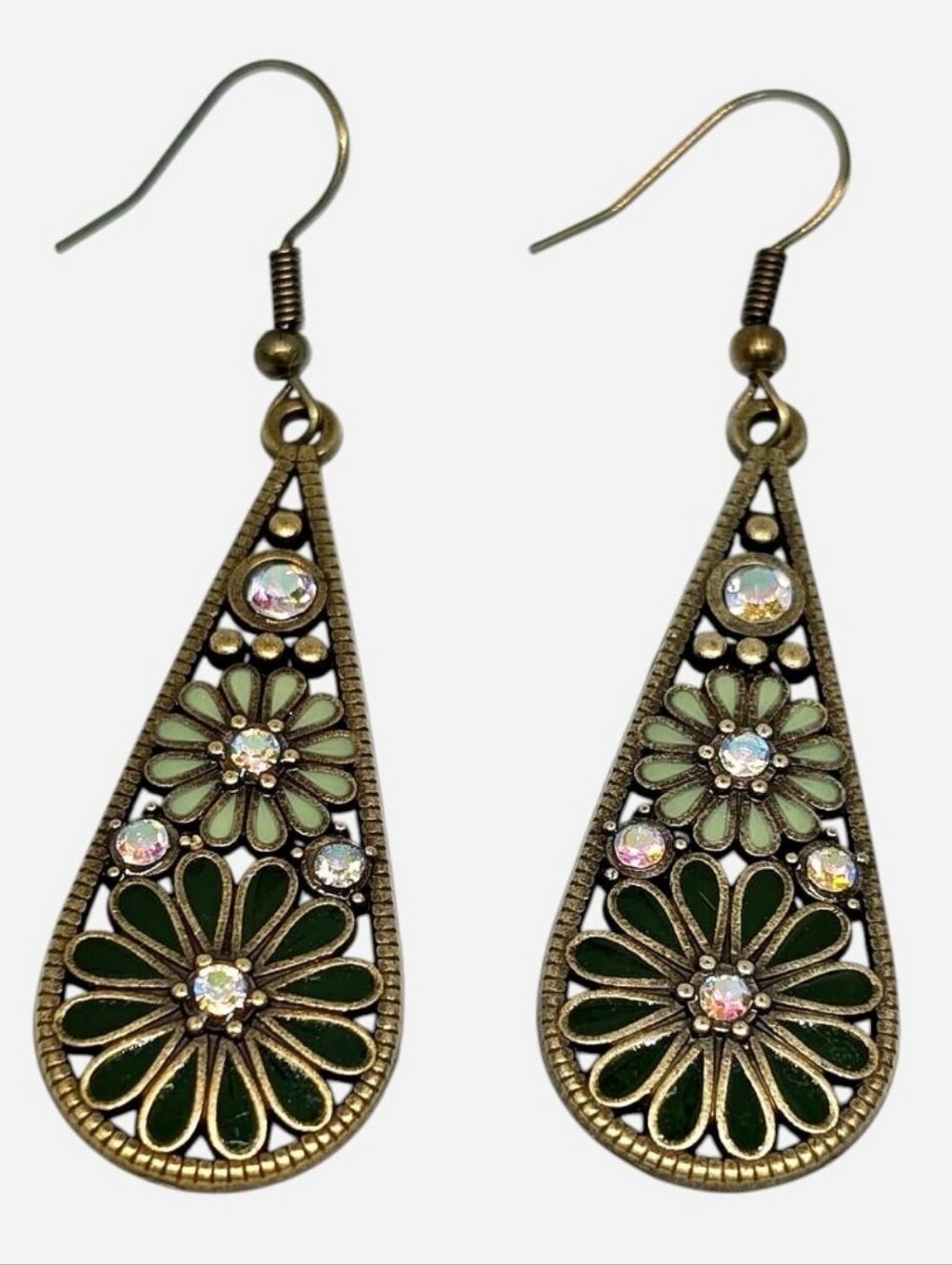 Vintage-Inspired Green Floral Teardrop Earrings